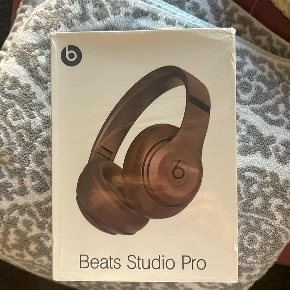 Beats Studio pro